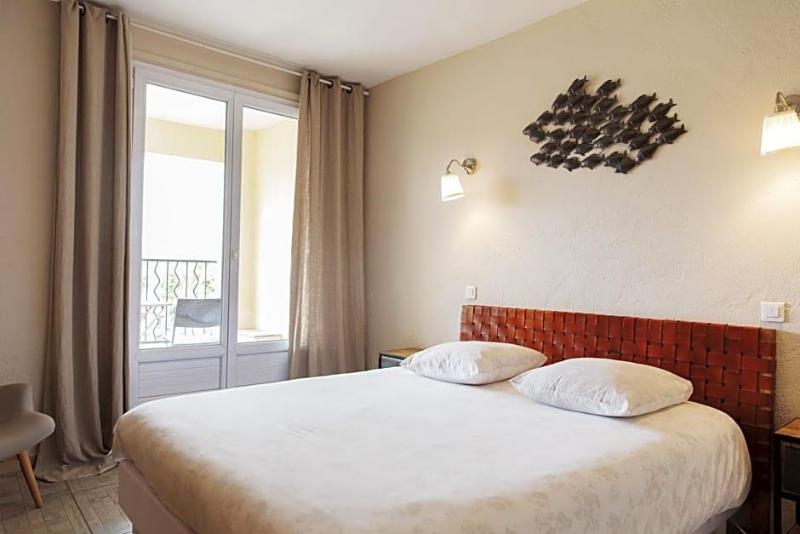 Coq Hotel image