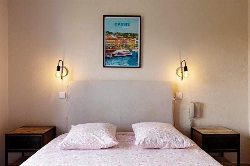 Coq Hotel image