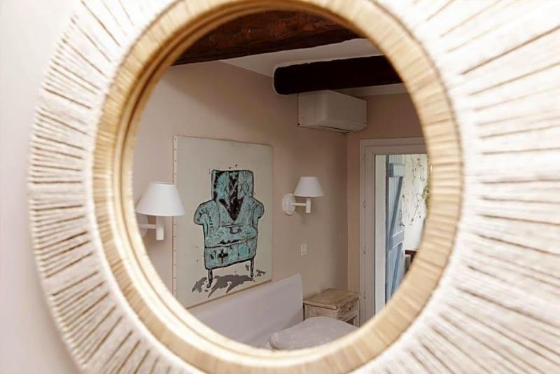 Coq Hotel image