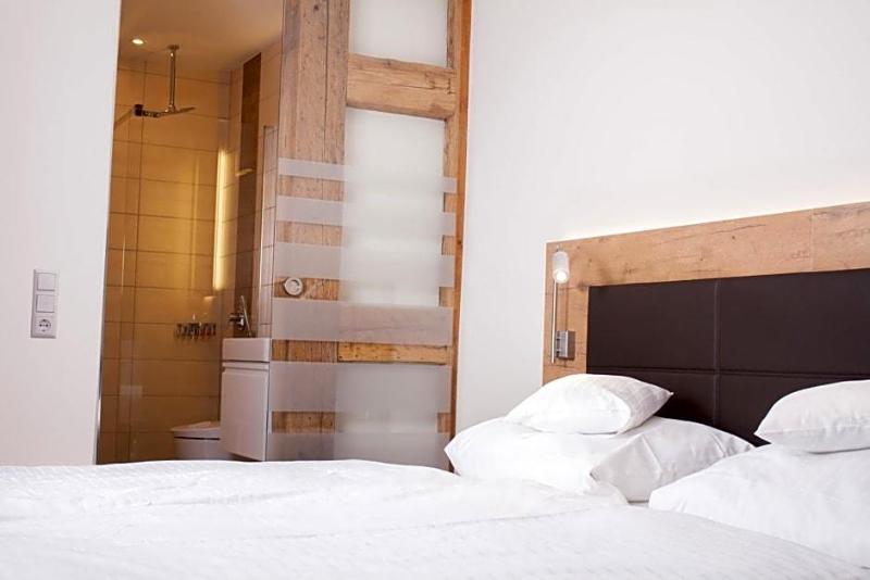 Gasthof Landhotel Hirsch image