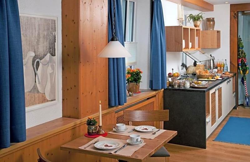 Gasthof Landhotel Hirsch image
