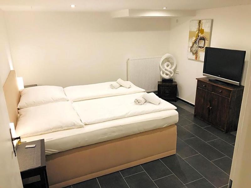 Hotel Krone image