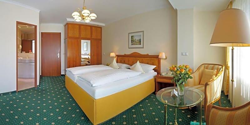 Hotel Sacher Stoiber image