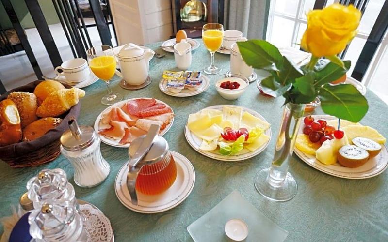 Hotel Sacher Stoiber image