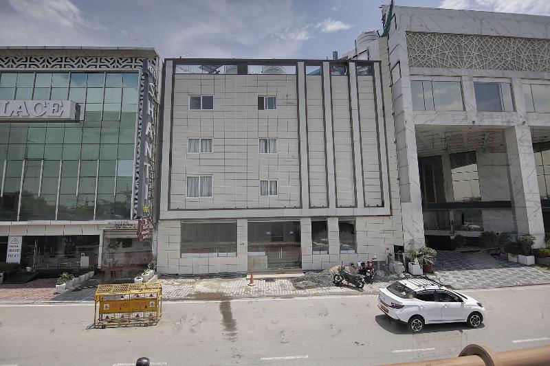 Opo The Royal Residency image