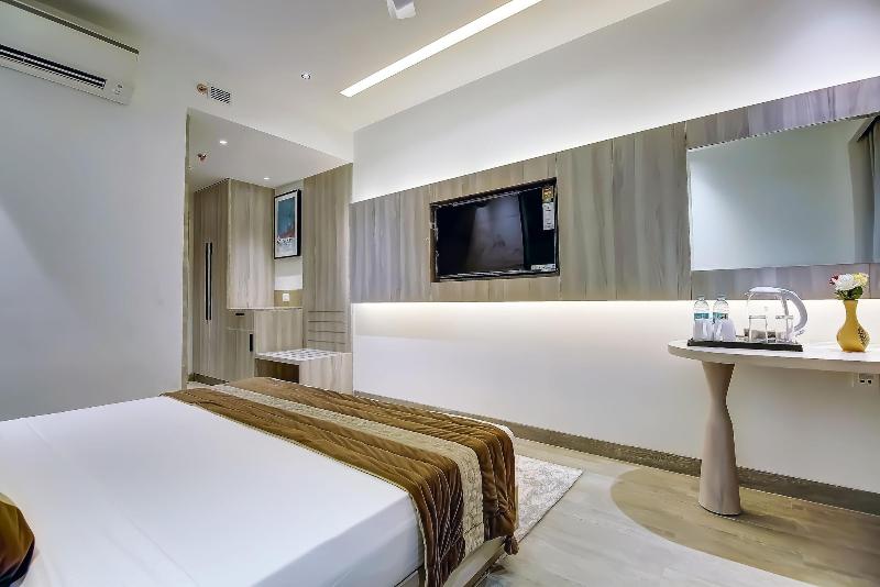 Opo The Royal Residency image