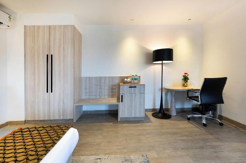 Opo The Royal Residency image