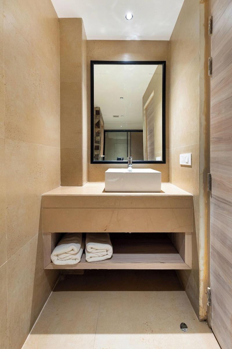 Opo The Royal Residency image