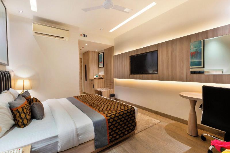 Opo The Royal Residency image