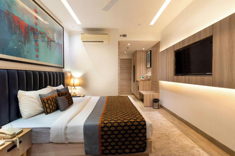 Opo The Royal Residency image