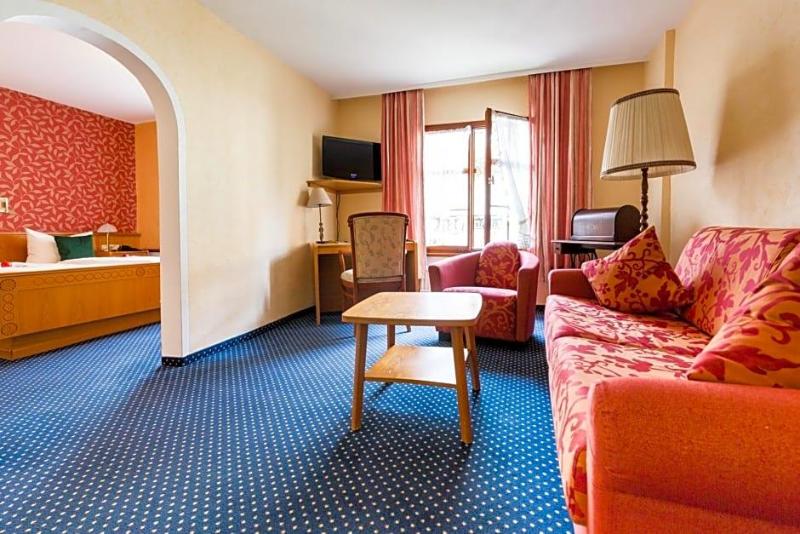 Hotel Lv Wen Weinstube image
