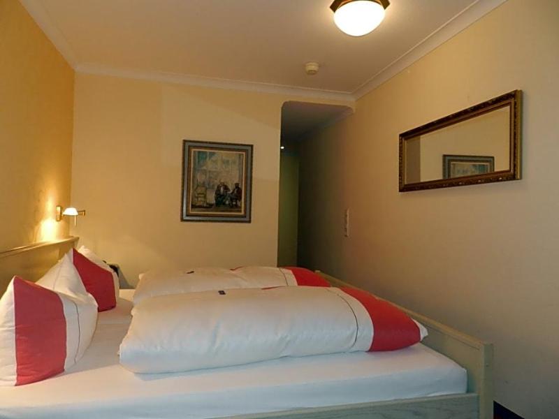 Hotel Lv Wen Weinstube image