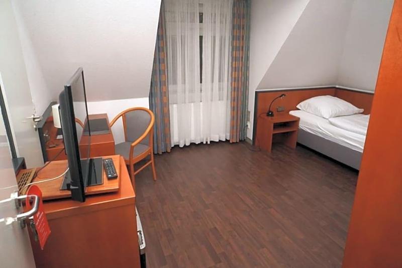 Hotel Birkenwerder image