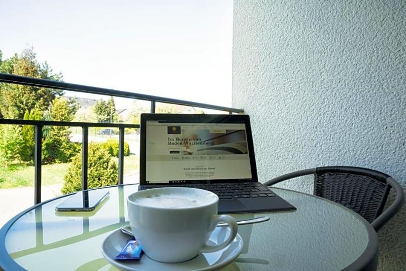 Hotel Zur Sonne image