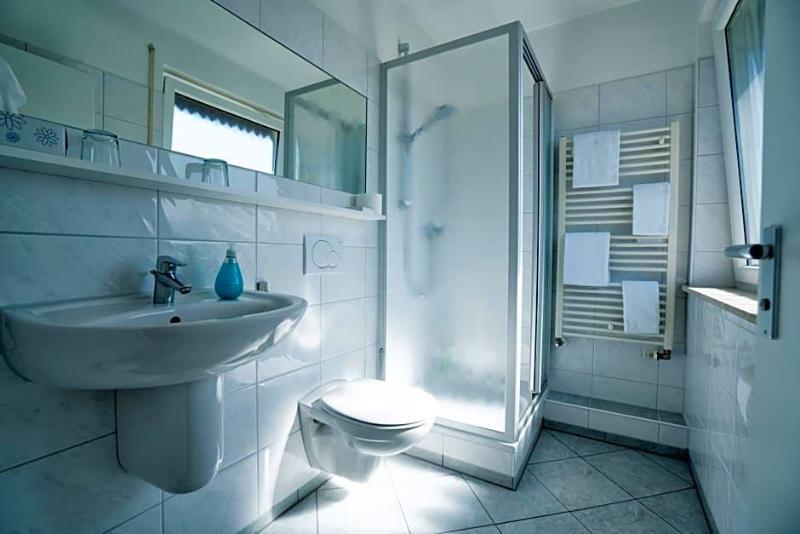 Hotel Zur Sonne image