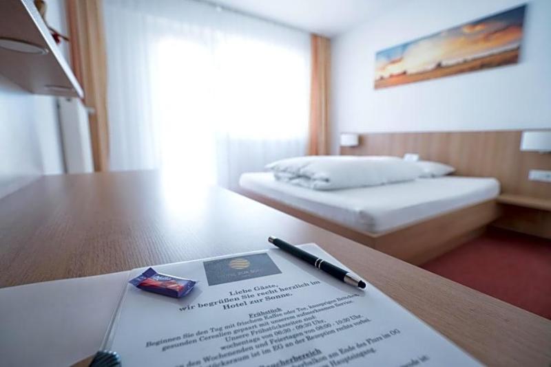 Hotel Zur Sonne image