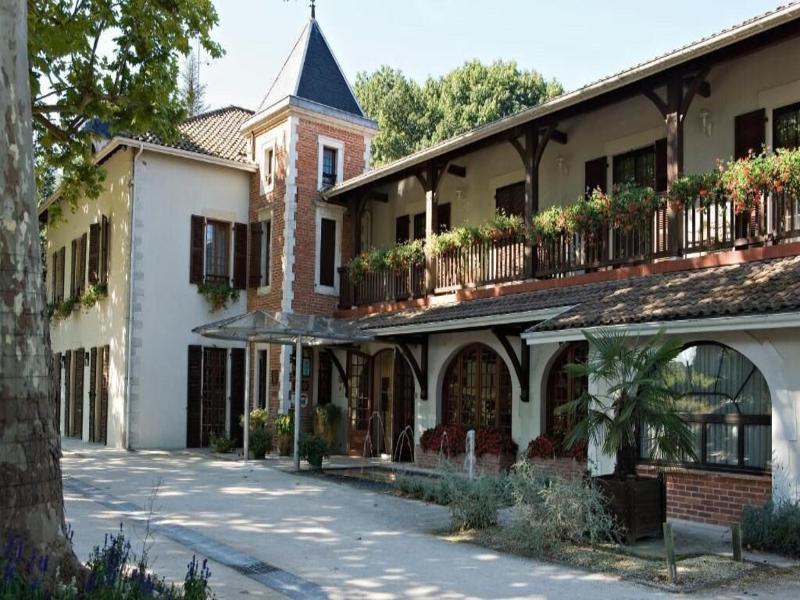 Relais De La Poste image