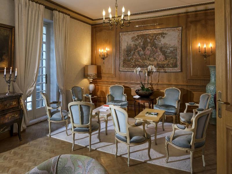 Relais De La Poste image