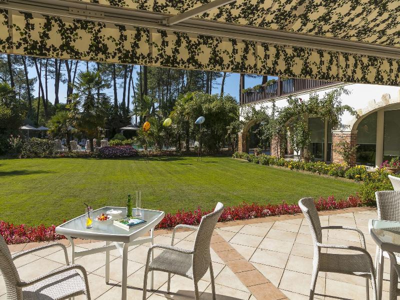 Relais De La Poste image