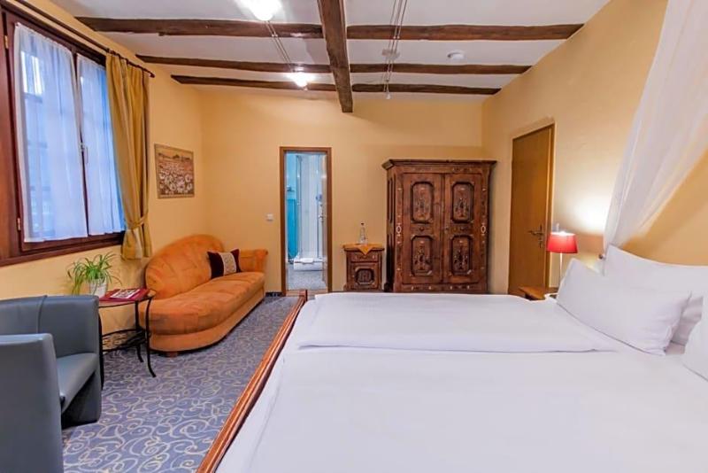 Hotel Weinhaus Weiler image