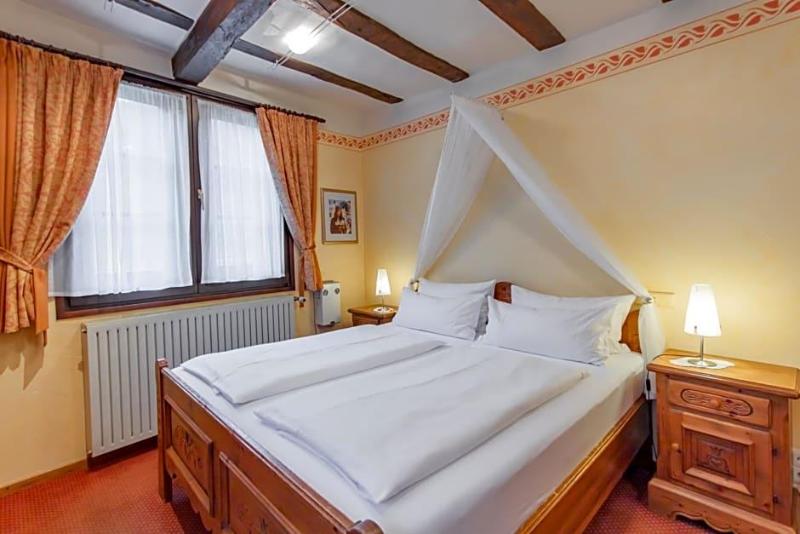 Hotel Weinhaus Weiler image