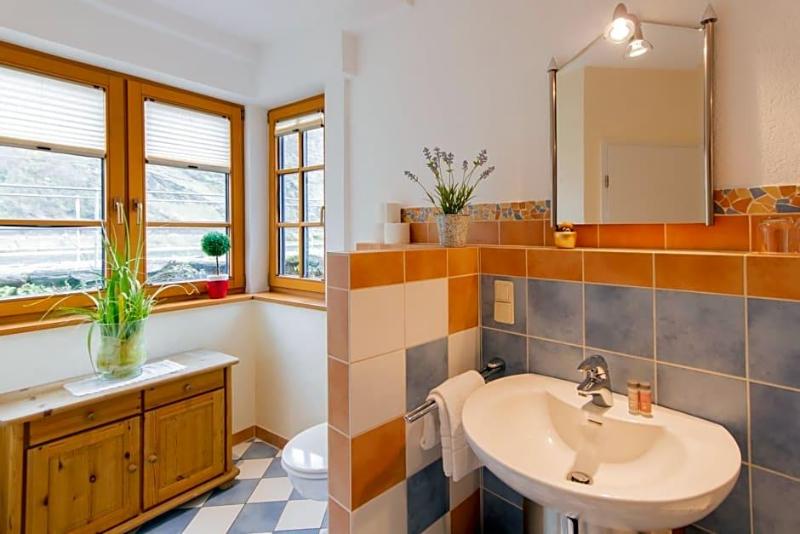 Hotel Weinhaus Weiler image