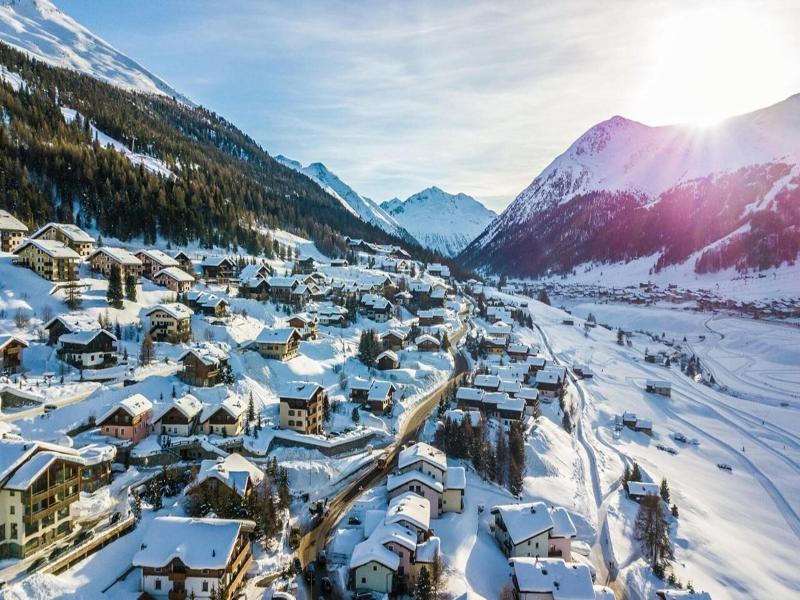 Vetta Alpine Relax image