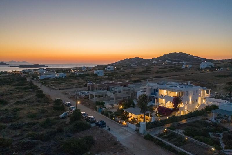 Kameo Antiparos image