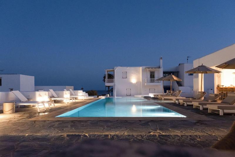 Kameo Antiparos image