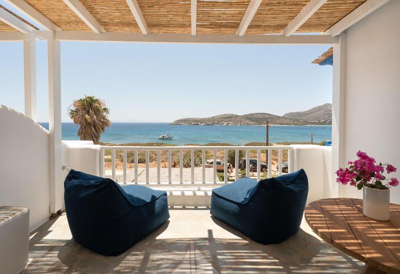 Kameo Antiparos image
