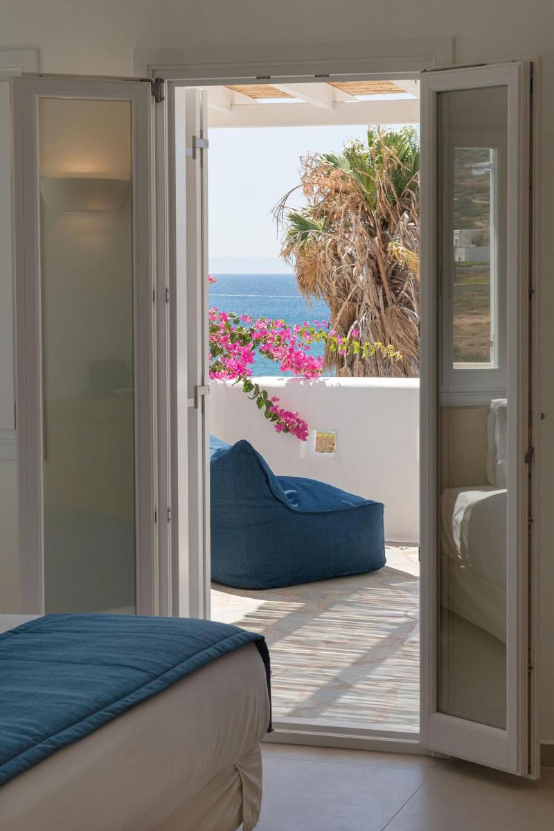 Kameo Antiparos image
