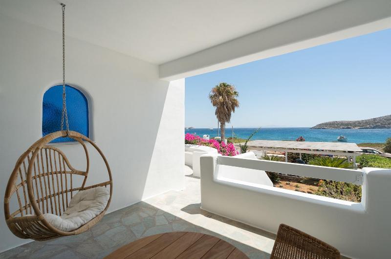 Kameo Antiparos image