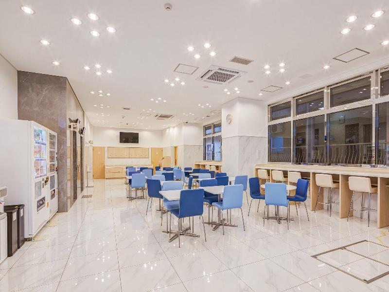 Toyoko Inn Osaka Bentencho image