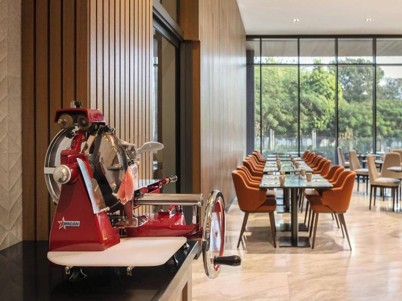 Ac Hotel Santiago De Los Caballeros image