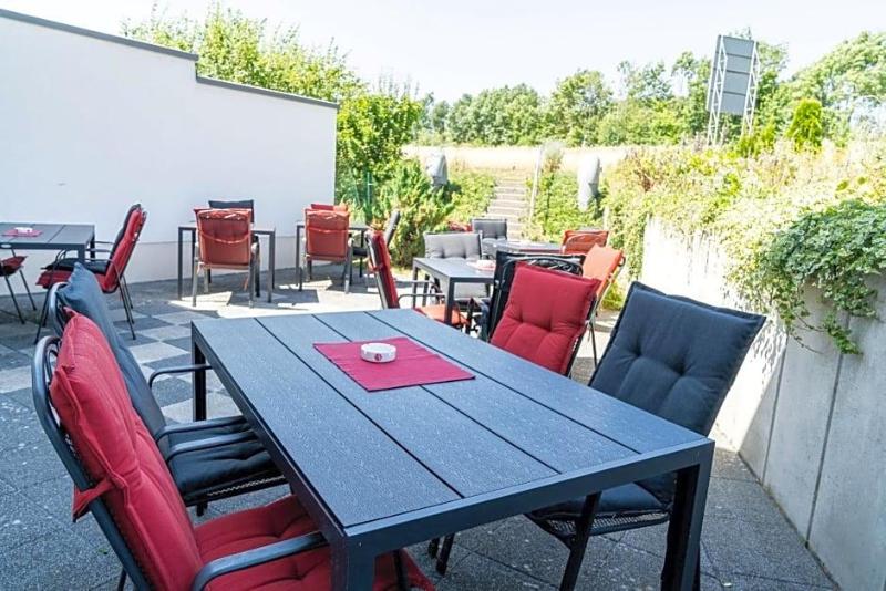 Land Gut Hotel Am Ring image