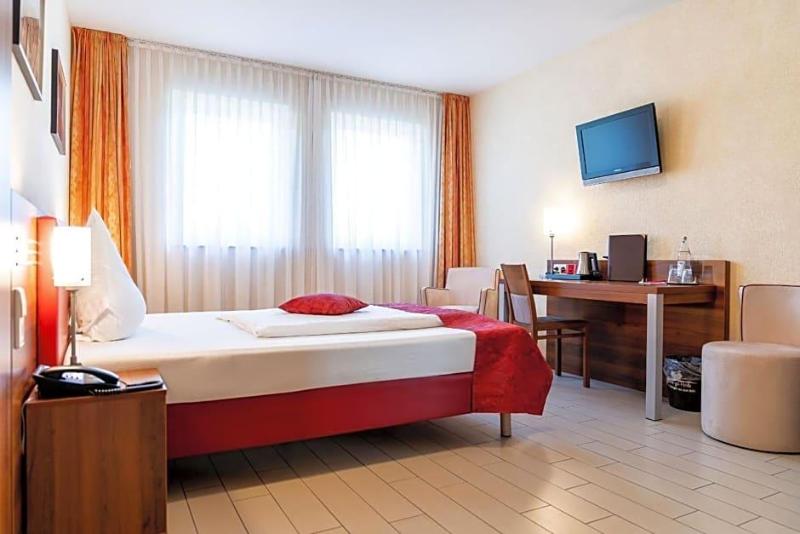 Land Gut Hotel Am Ring image