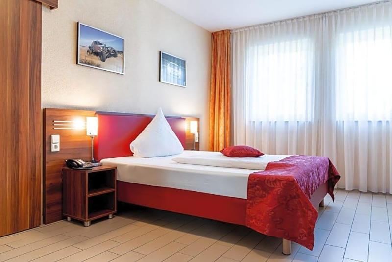 Land Gut Hotel Am Ring image