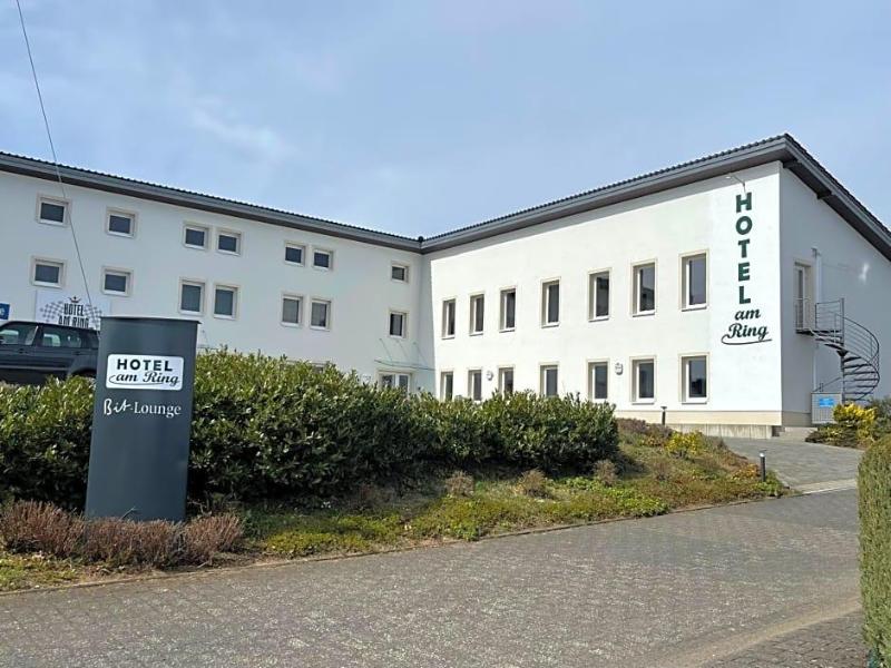 Land Gut Hotel Am Ring image