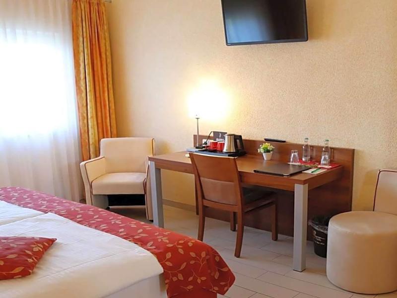 Land Gut Hotel Am Ring image