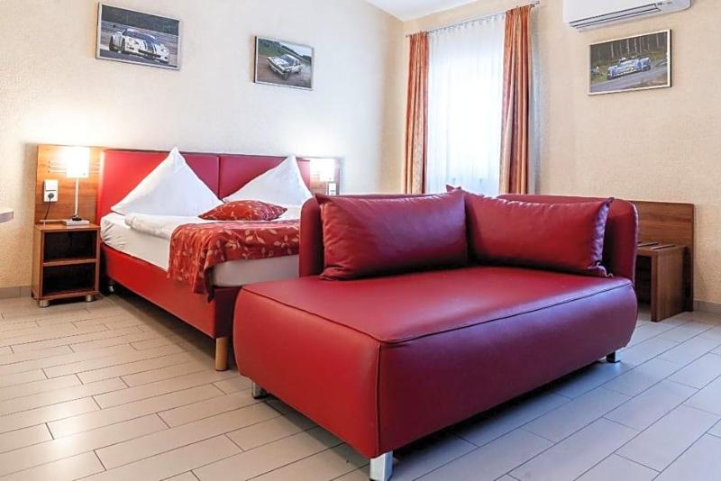 Land Gut Hotel Am Ring image
