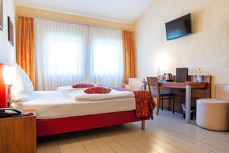 Land Gut Hotel Am Ring image