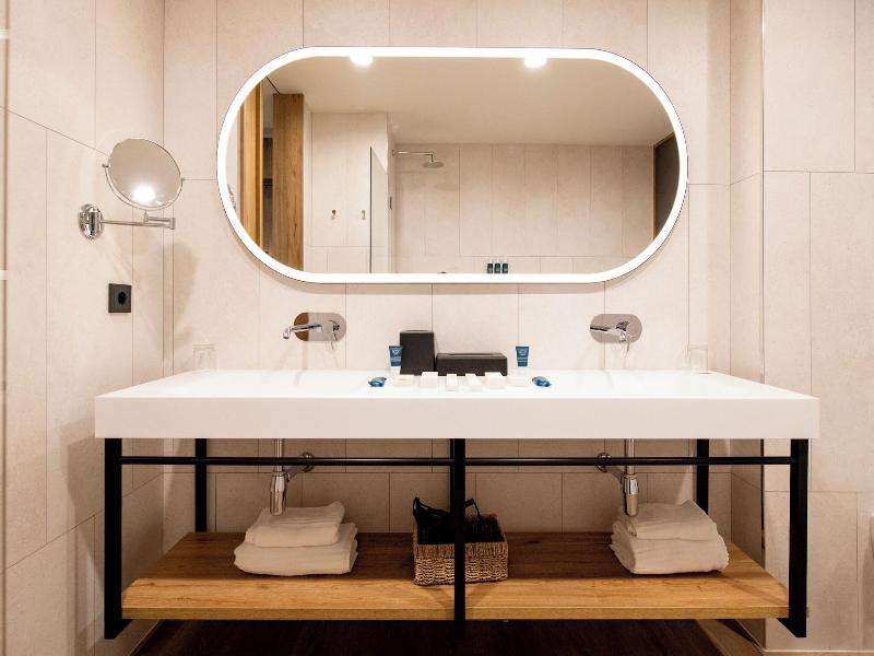 Four Points By Sheraton Barcelona Airport image