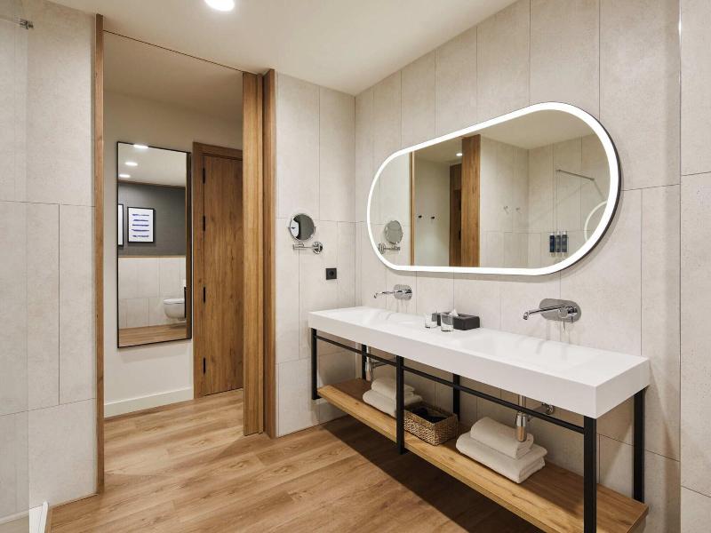Four Points By Sheraton Barcelona Airport image