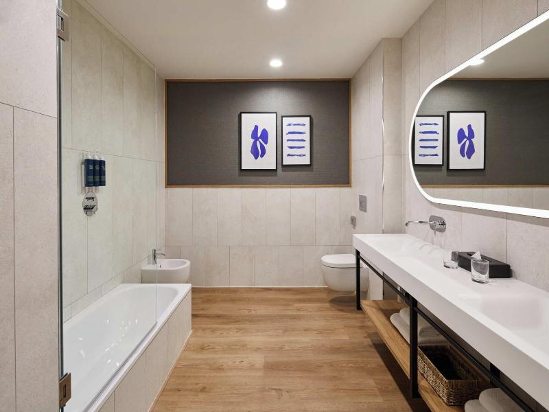 Four Points By Sheraton Barcelona Airport image