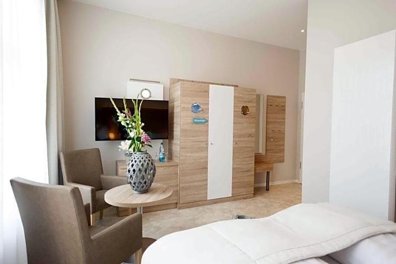 Ostseehotel Warnemv Nde image
