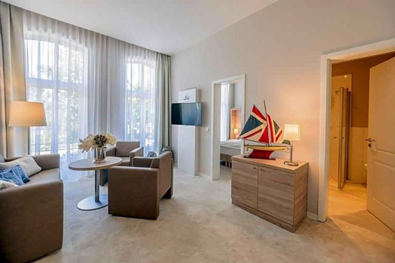 Ostseehotel Warnemv Nde image