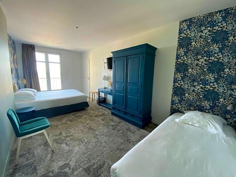 Hv Tel Les Baigneuses De Biarritz image