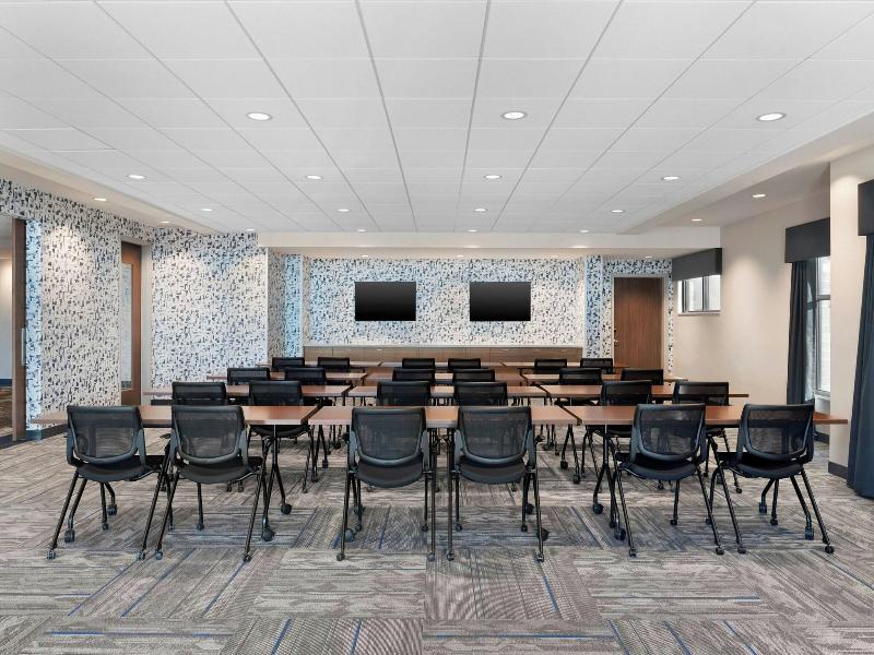 Residence Inn Milwaukee Brookfield At Pop image