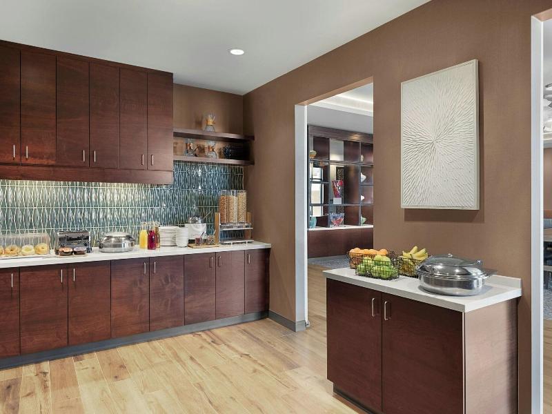 Residence Inn Milwaukee Brookfield At Pop image
