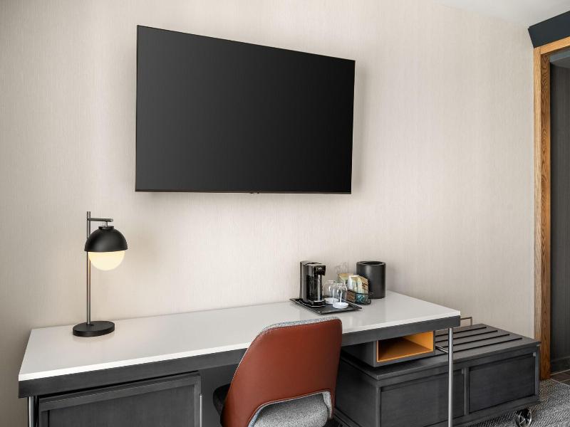 Residence Inn Milwaukee Brookfield At Pop image
